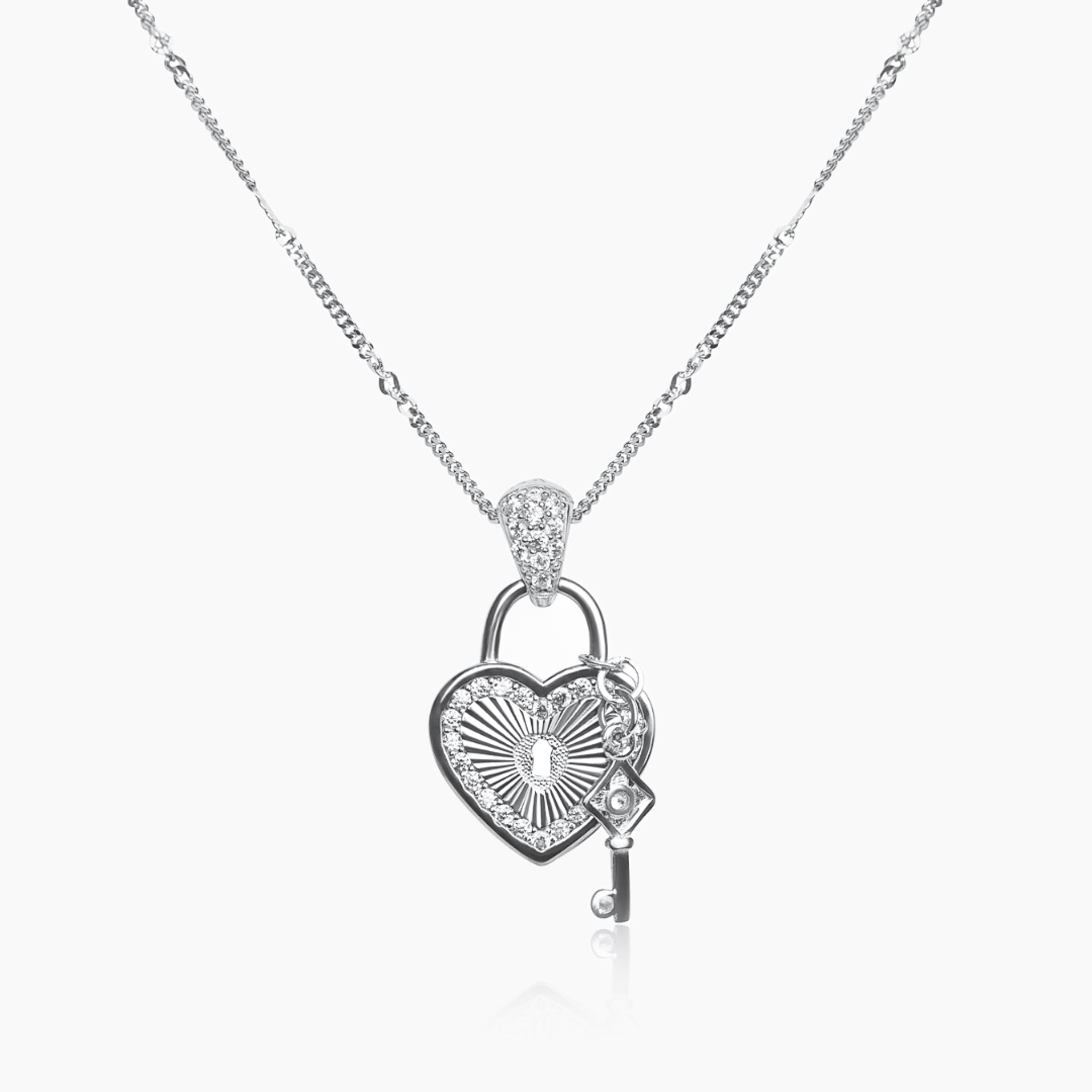 14K WHITE GOLD UNLOCK ME HEART & KEY NECKLACE