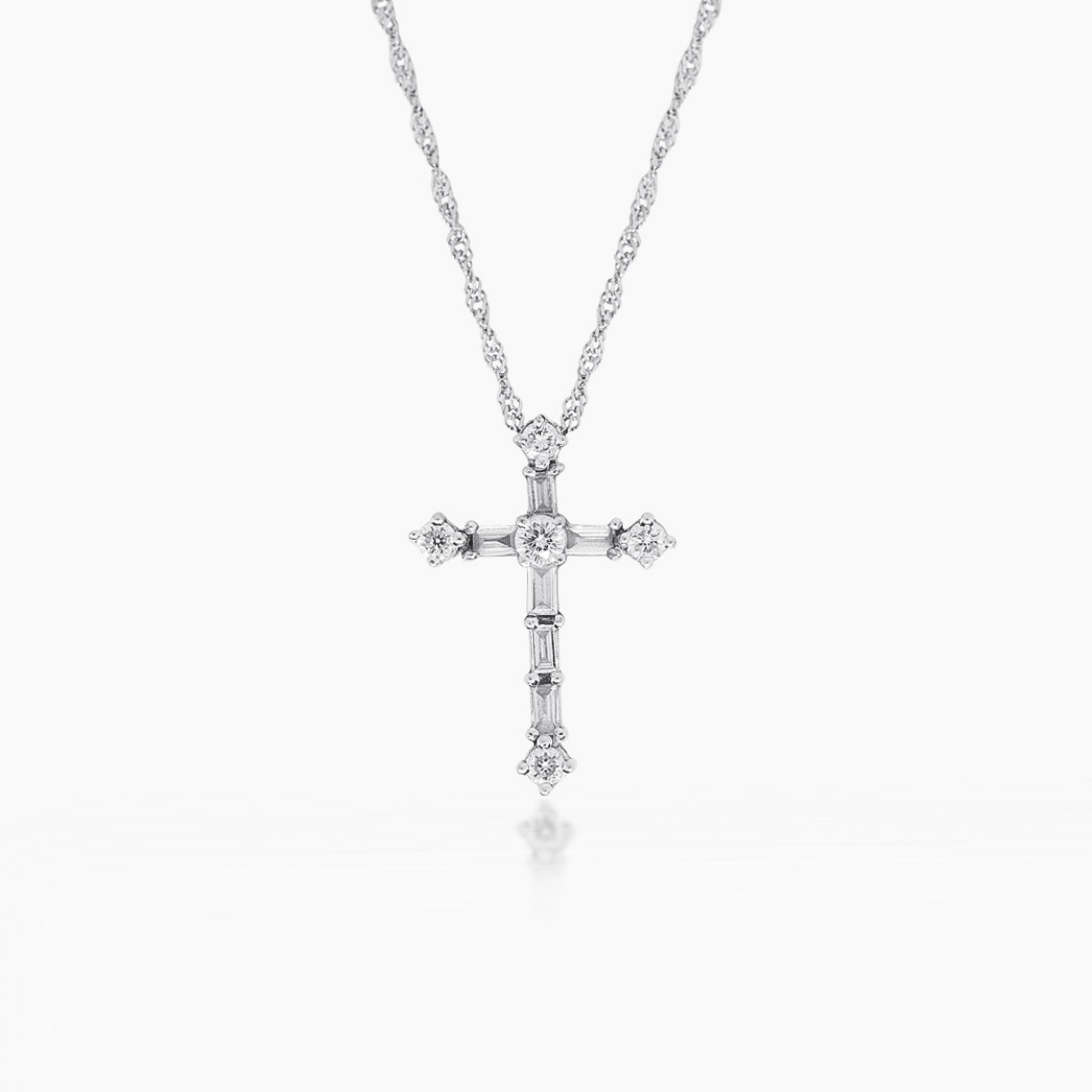 14K WHITE GOLD MIXED-CUT DIAMOND CROSS NECKLACE