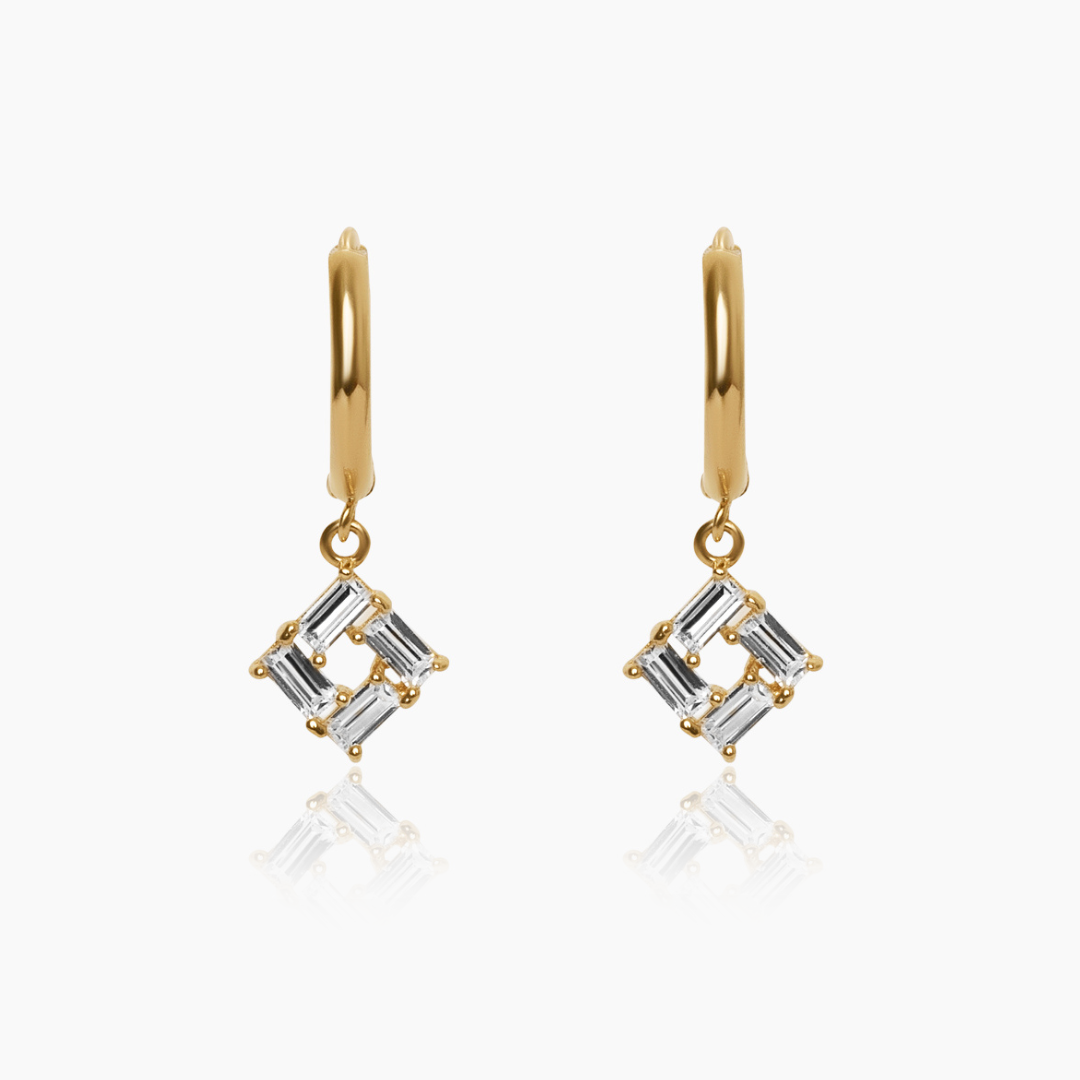 14K YELLOW GOLD BAGUETTE PRISM DROP HUGGIES
