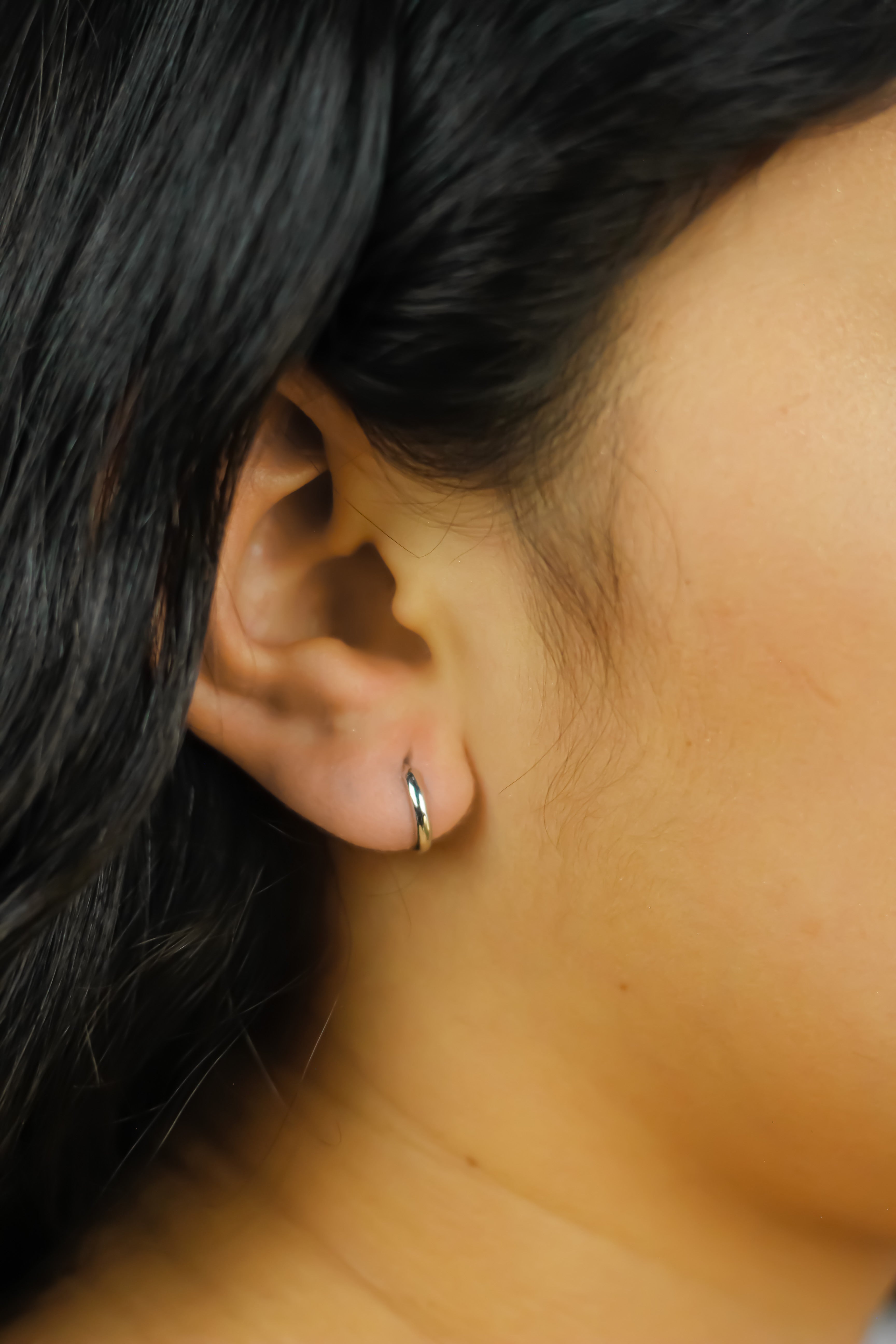 14K WHITE GOLD THE MINI HOOPS