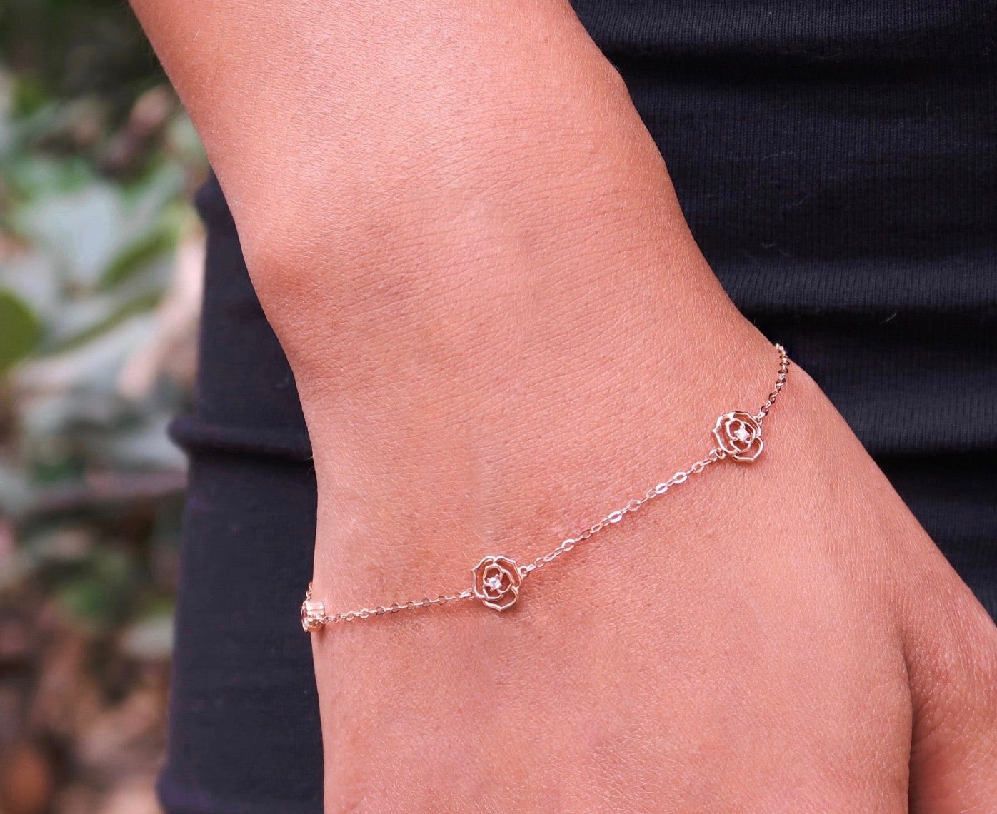 14K ROSE GOLD ROSE OUTLINE BRACELET