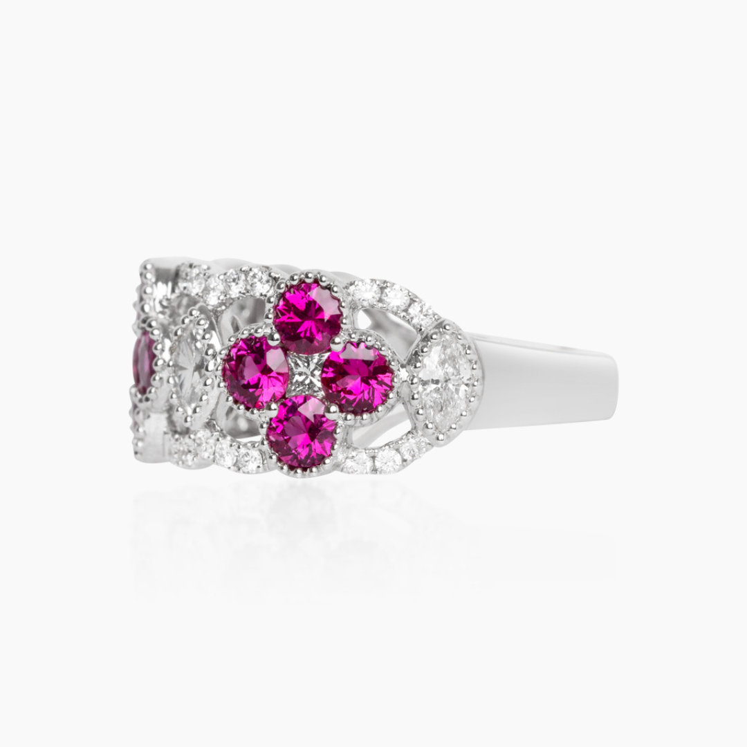 18K WHITE GOLD VIVIENNE CLOVER DIAMOND AND RUBY RING